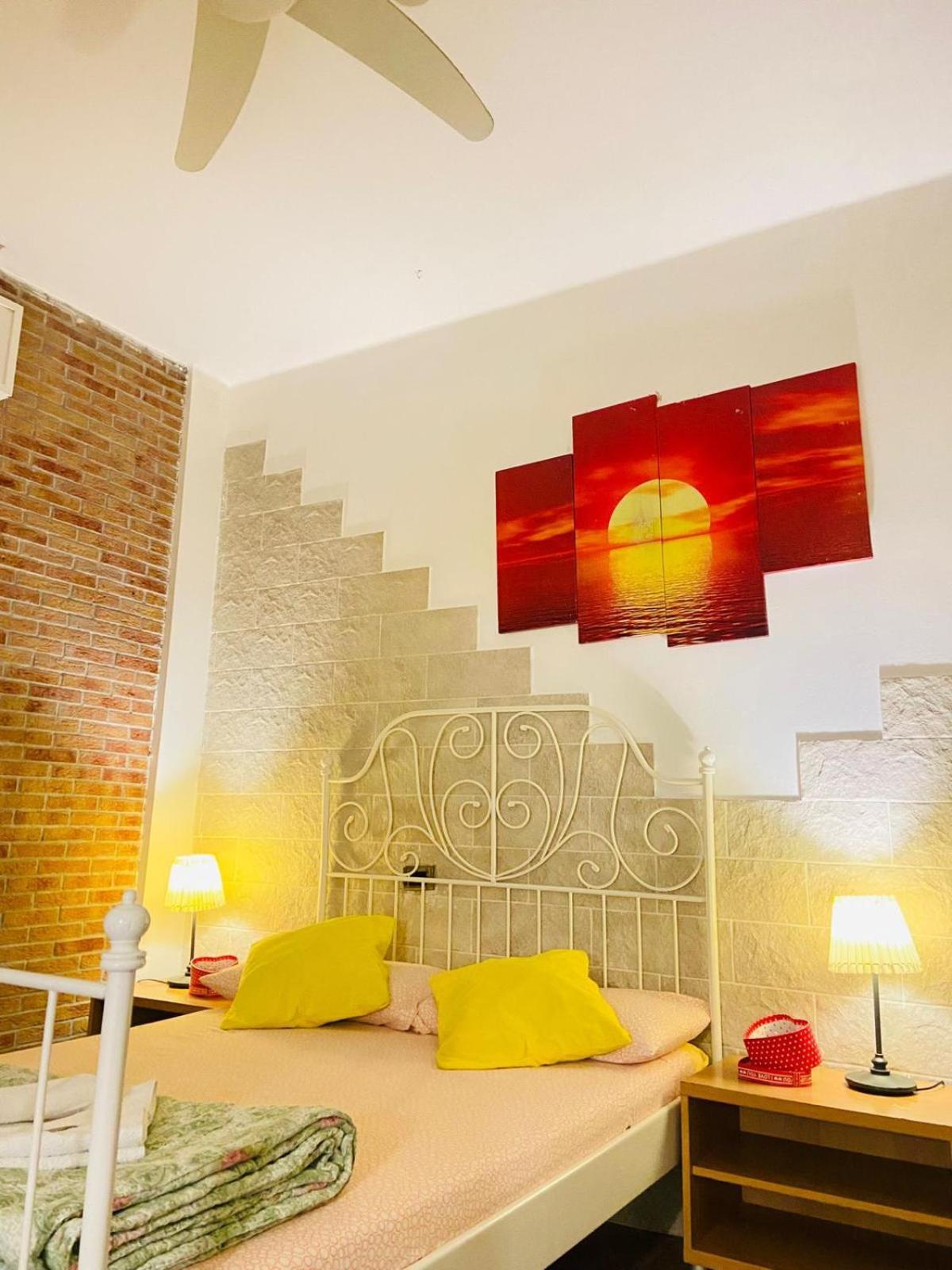 Europe Station Rooms Parma Exteriör bild