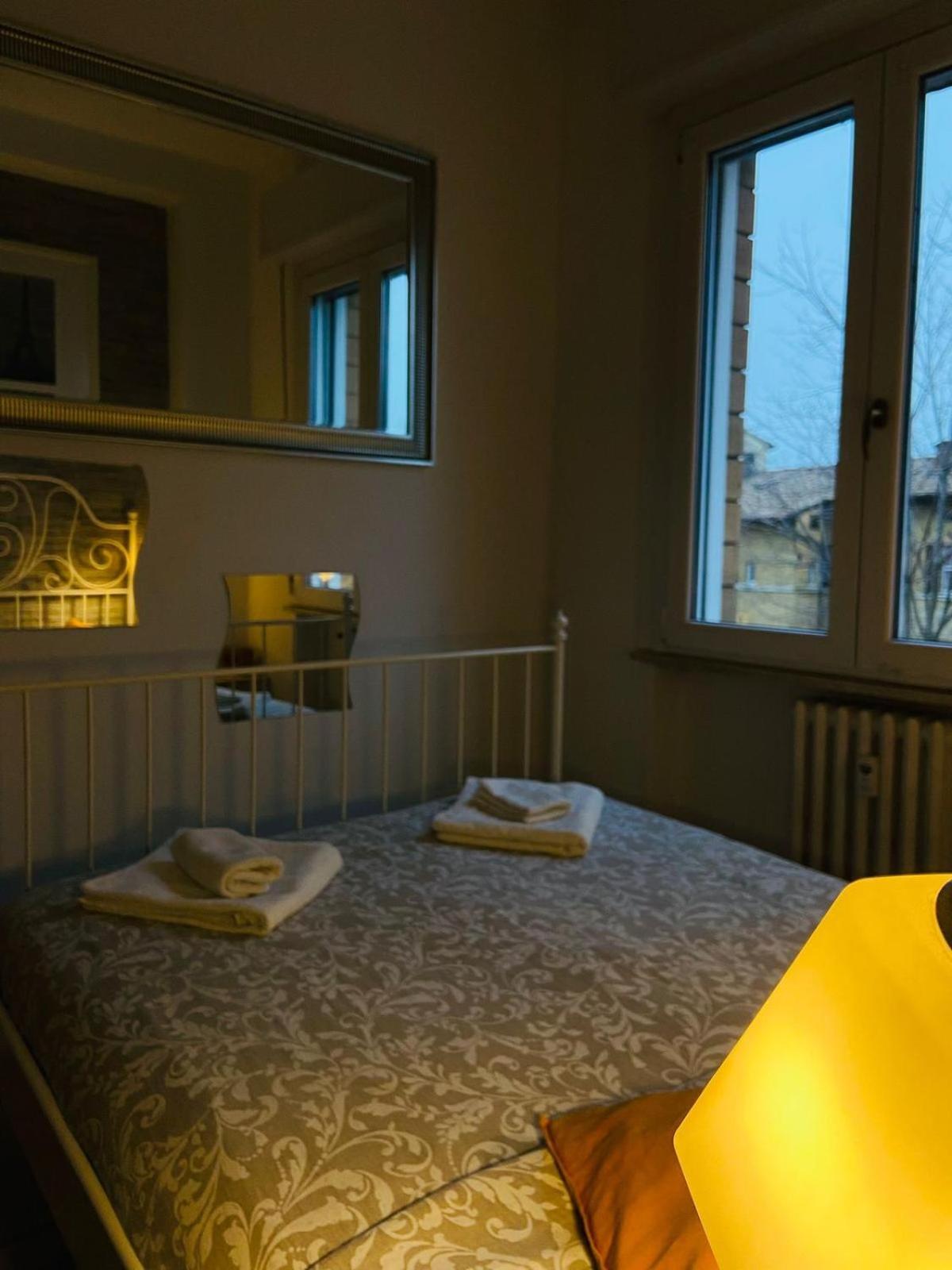 Europe Station Rooms Parma Exteriör bild